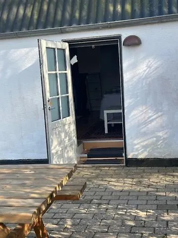 فندق مبيت وإفطار Rahbekgaard ميدِلفارت